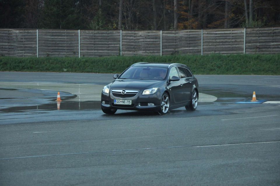 Trening varne vožnje Vransko 5.11.2011 - foto povečava