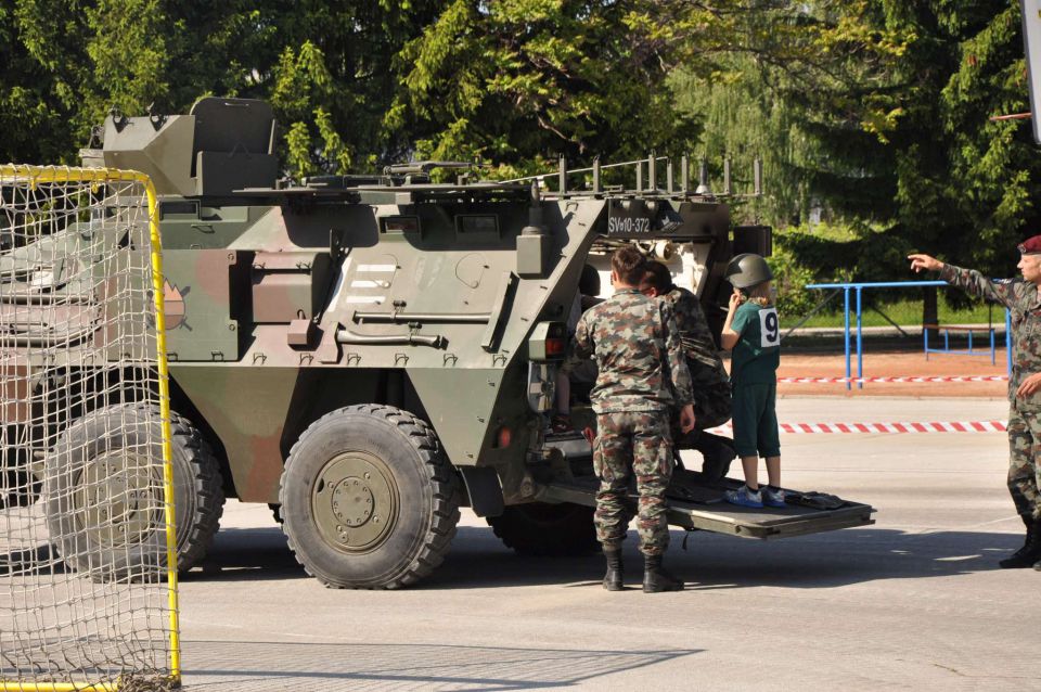 Dan odprtih vrat vojašnica Celje 19.5.2012 - foto povečava