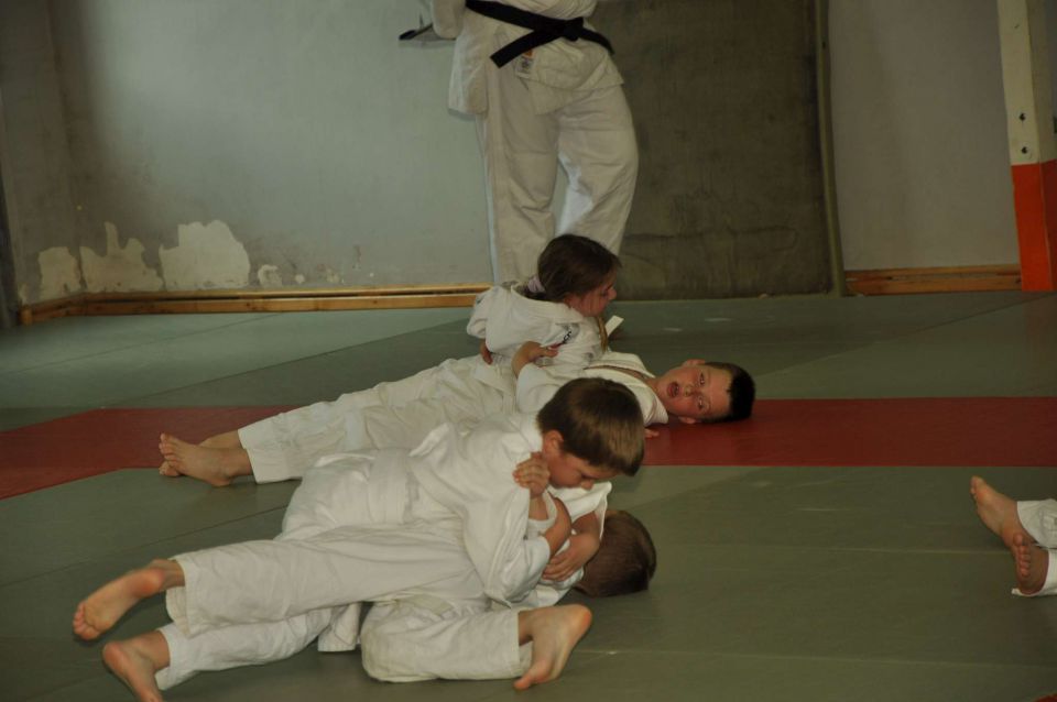 Judo, polaganje belo rumeni pas 30.5.2012 - foto povečava