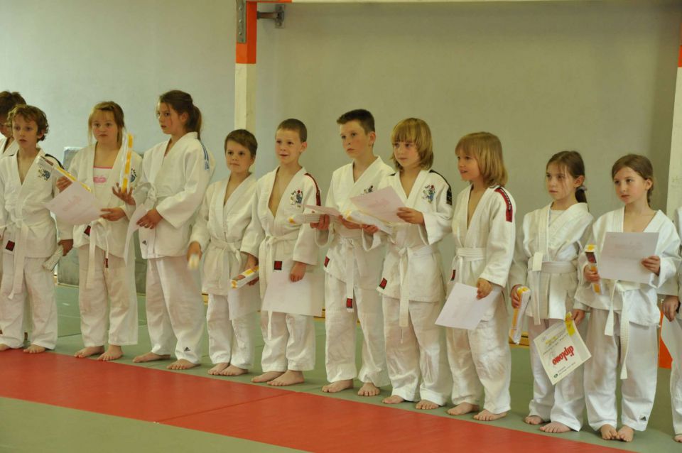 Judo, polaganje belo rumeni pas 30.5.2012 - foto povečava