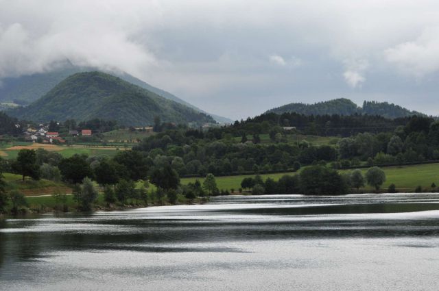 Velenjsko jezero 25.6.2012 - foto