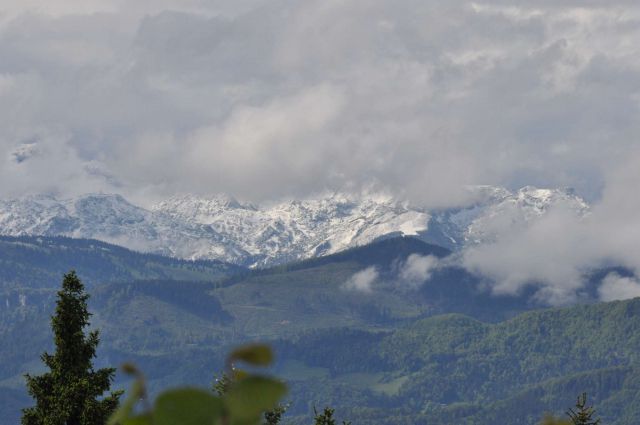 Limbarska gora, Braslovško jezero 26.5.2013 - foto