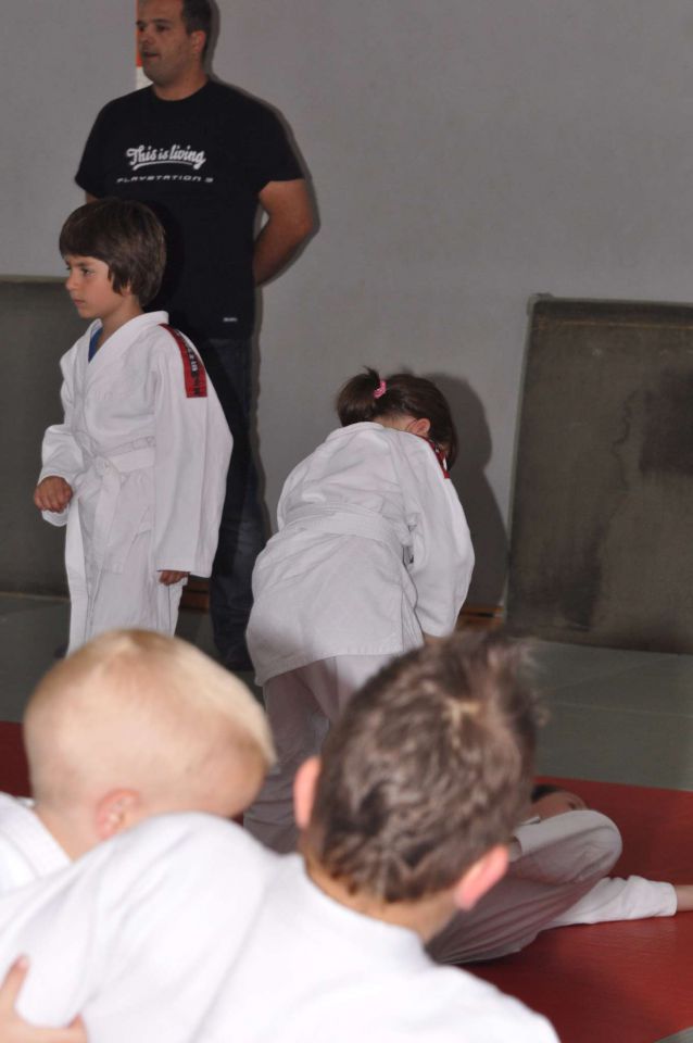 Nina Judo belo rumeni pas 27.5.2013 - foto povečava