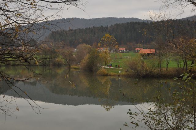 Velenjsko jezero 17.11.2013 - foto