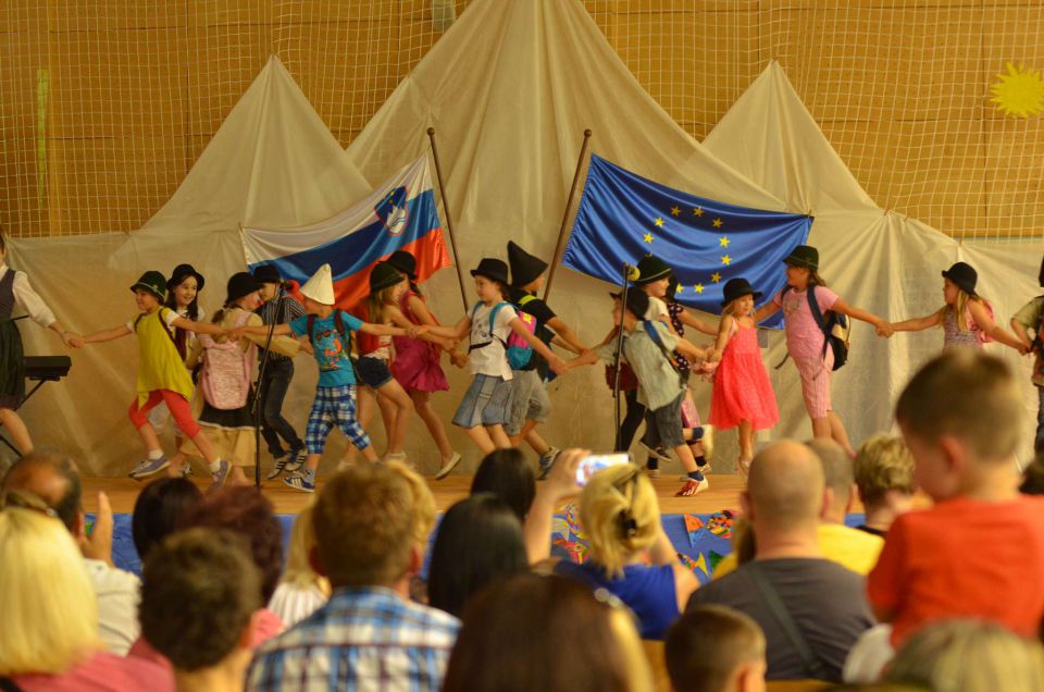 Zaključna proslava IV OŠ Celje 19.6.2014 - foto povečava