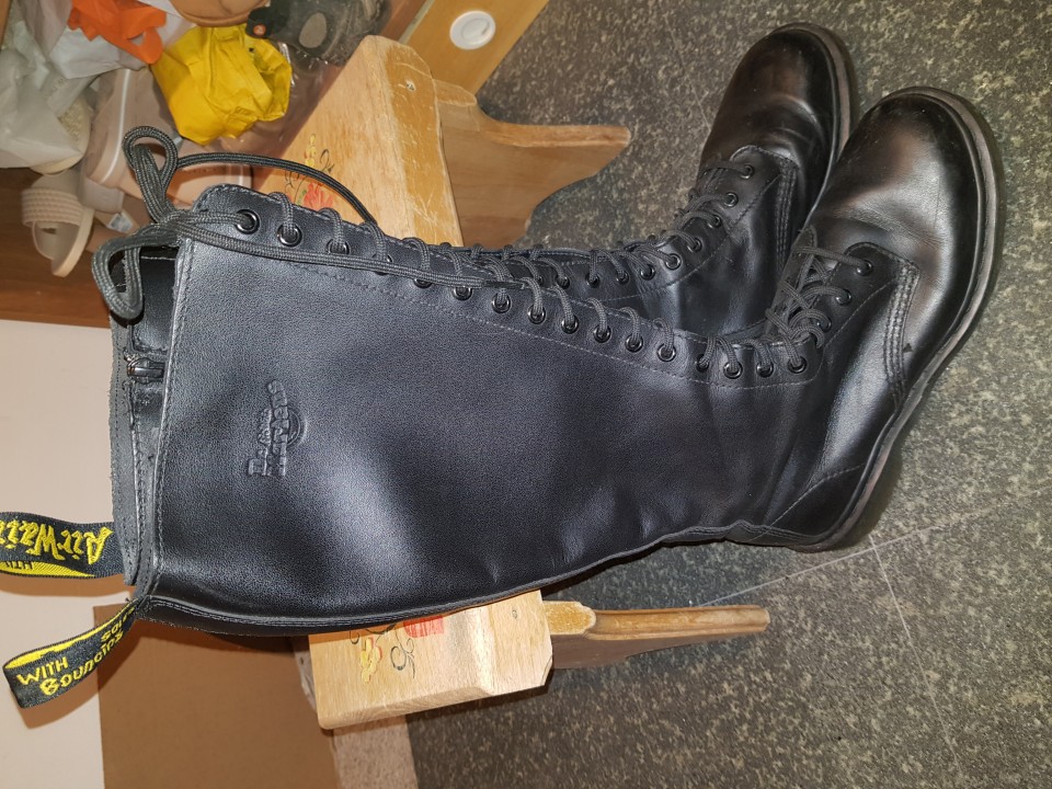 škornji dr. martens - original, št 40