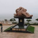 - park ljubezni v Limi ob tihomorski obali