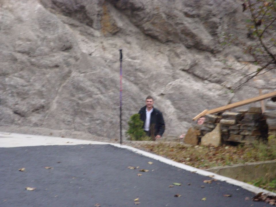 piš pauza...
