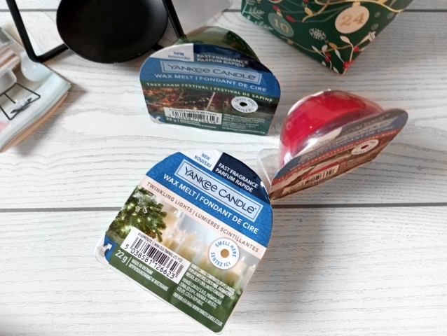 YANKEE CANDLE dišavnik+3x zimsko dišeči vosek, novo (b)