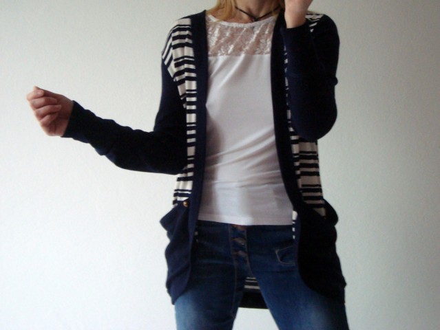 Cardigan jopica v mornarsko modro-off-beli barvi, M