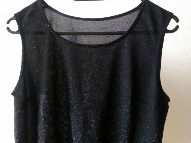 Polprosojna črna majica, nova, št.42-44, DaDa Boutique (b)