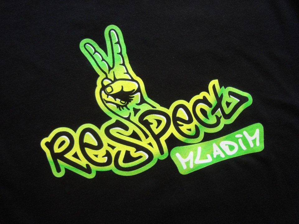T-majička Respect mladim, S, nova