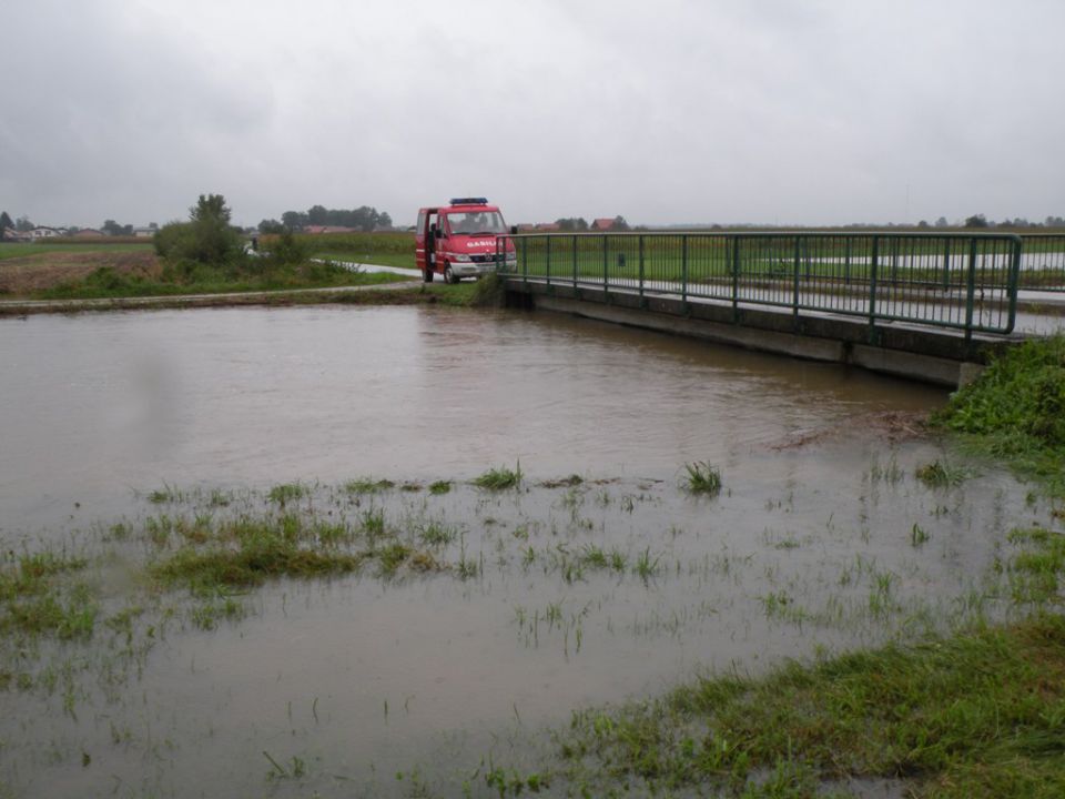 Poplave 18.9.2010, 19.9.2010 - foto povečava