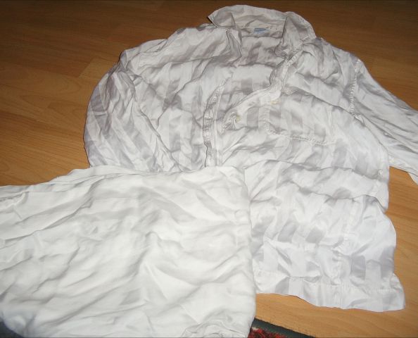 Svilena pižama št. 38 (srajčka in hlače)
