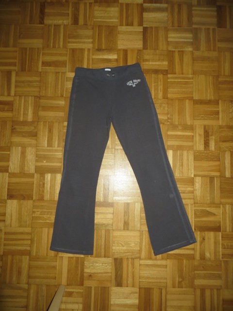 Brezhibna trenirka Okaidi 152 - 3 eur