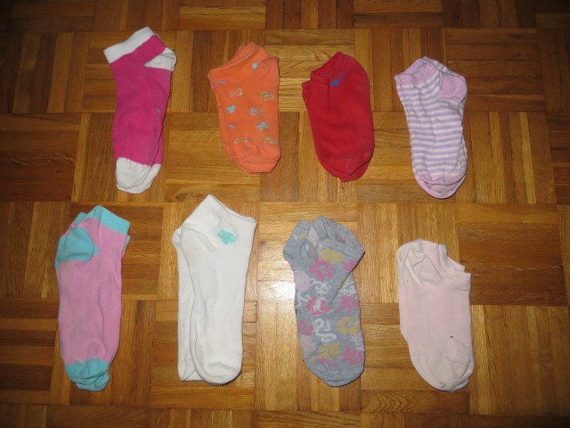 Komplet nogavičk št 33-35 - 2 eur