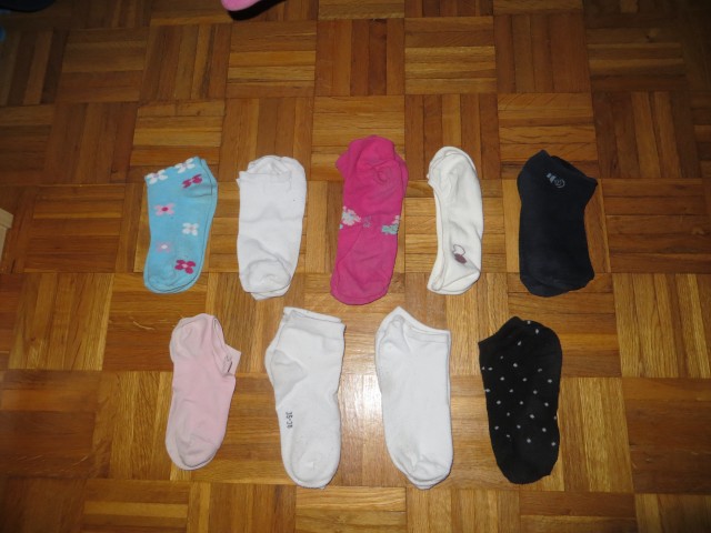 Komplet nogavičk št 33-35 - 2 eur