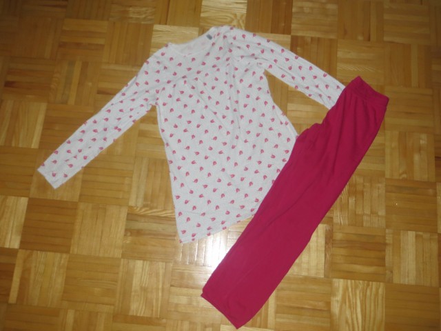 Pižamica Okaidi 156 cm - 3,5 eur