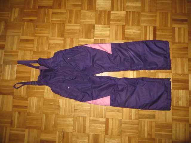 Smučarske hlače nove 146 - 9 eur