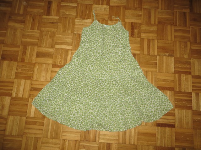 Poletna oblekica 152 - 2 eur