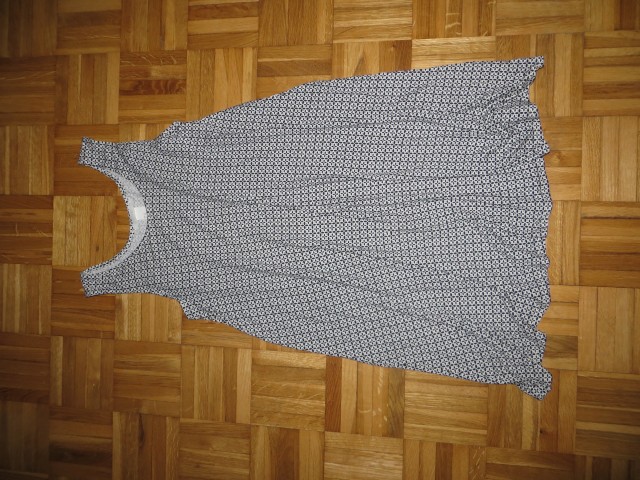 Poletna oblekica H&M št 170 (velikost S) - 2 eur
