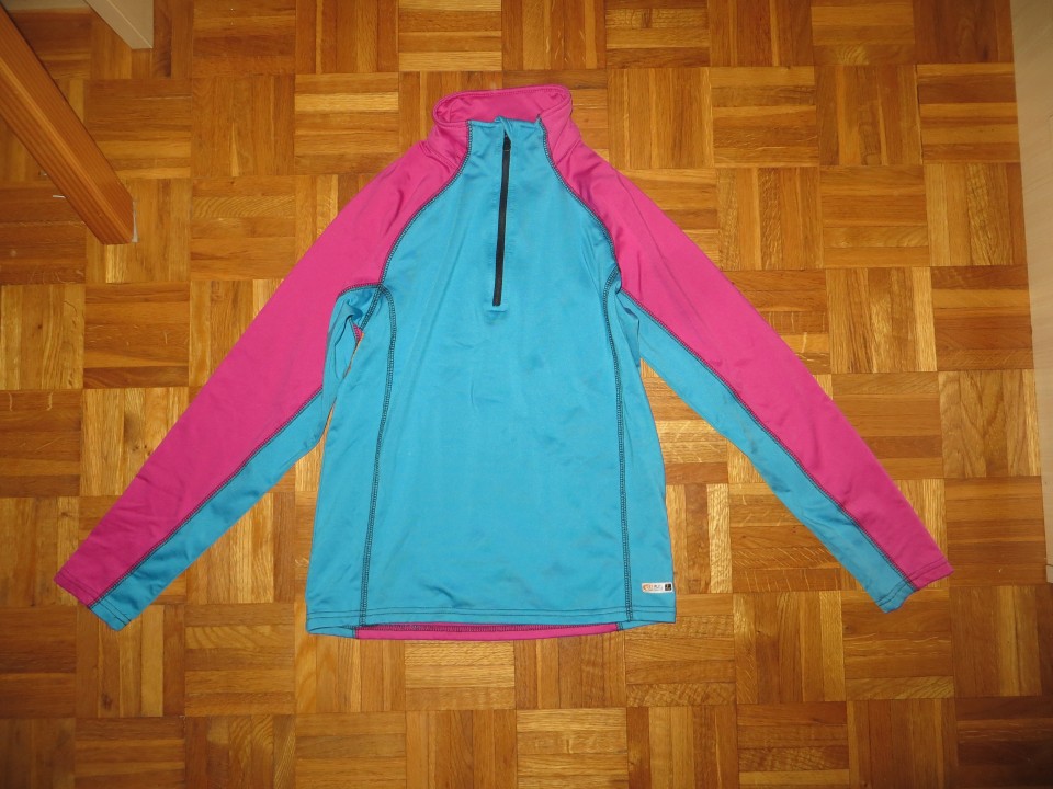 športna kolesarska majčka Etirel št 152 (usreza za 158-164) - 2,5 eur
