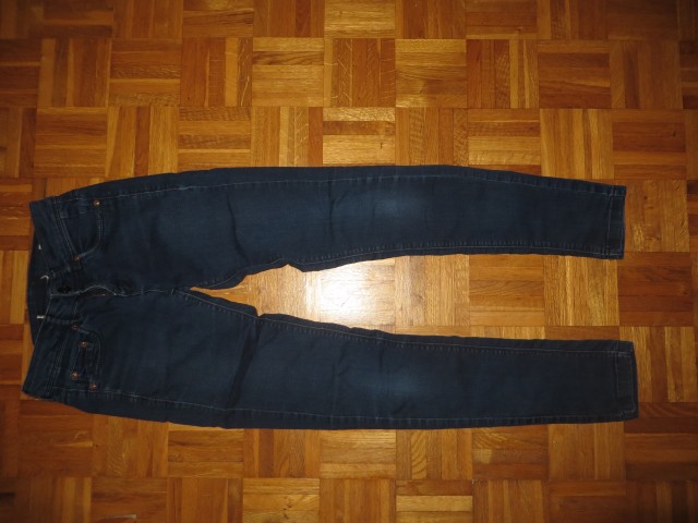 Jeans hlače Bershka št 176 - 2,5 eur
