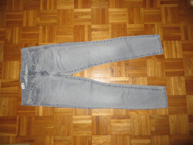 Jeans hlače H&M št 170 - 2,5 eur