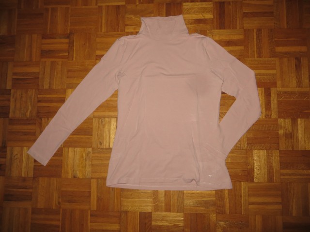 Zelo lep Tom tailor puli št 176 - 2 eur