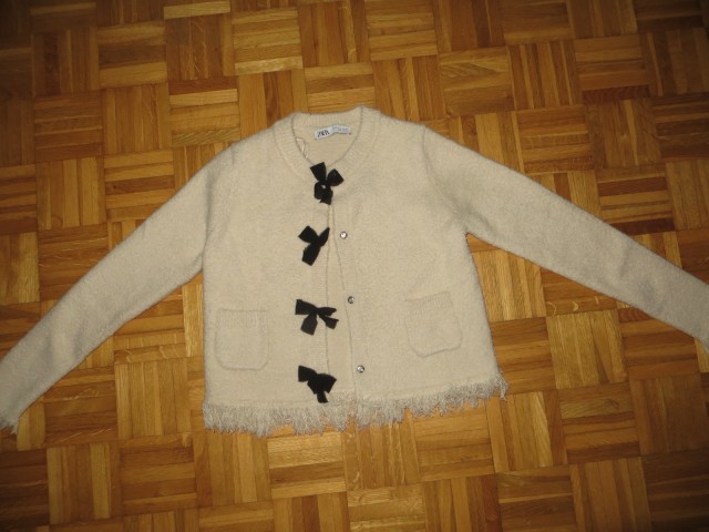 Zara jopa št 176 (small) - 3 eur