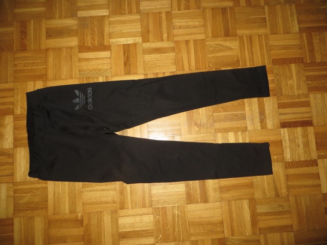 Legice Adidas št 164 - 3 eur