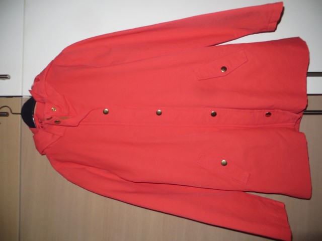Zelo lepa jakna H&M št 152 - 10 eur