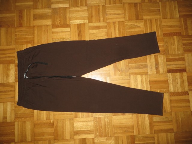 Hlače Champion št 176 - 3,5 eur