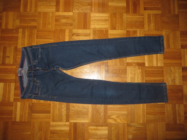 Jeans hlače Teranova št 170 - 2,5 eur
