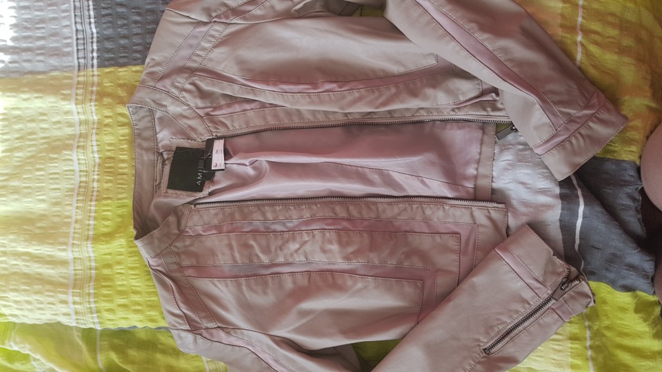 Nova jakna z etiketo amisu 38 - 12eur