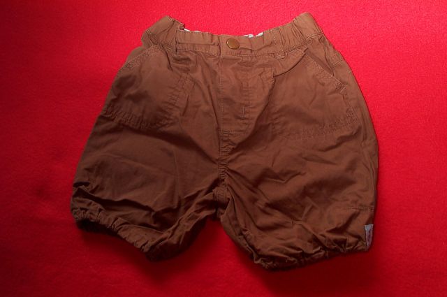 Kratke hlače,št.80, H&M-5 Eur-PRODANO