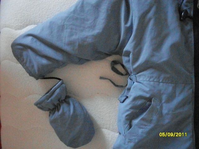 Kombinezon, primeren za oba spola (rokavičke)