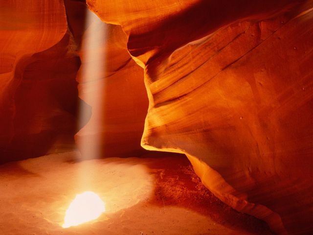 Arizona - Shaft of Sunlight, Antelope Canyon