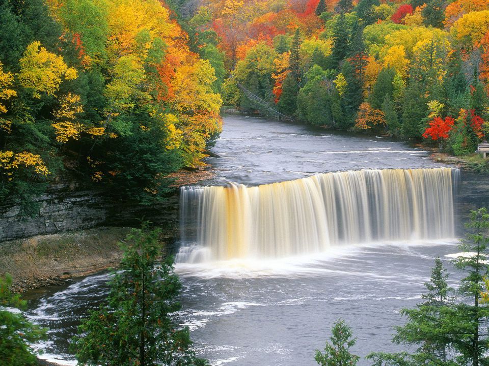 Michigan - Tahquamenon Falls