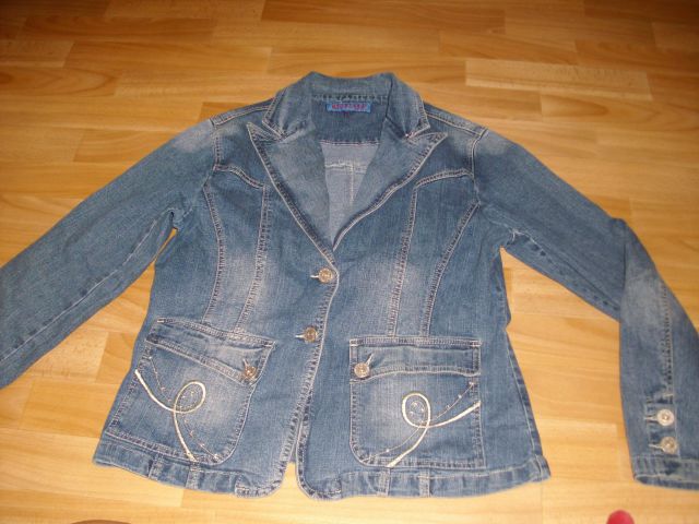 Jeans jakna, velikost XL, cena 8 € ..nikoli nošen