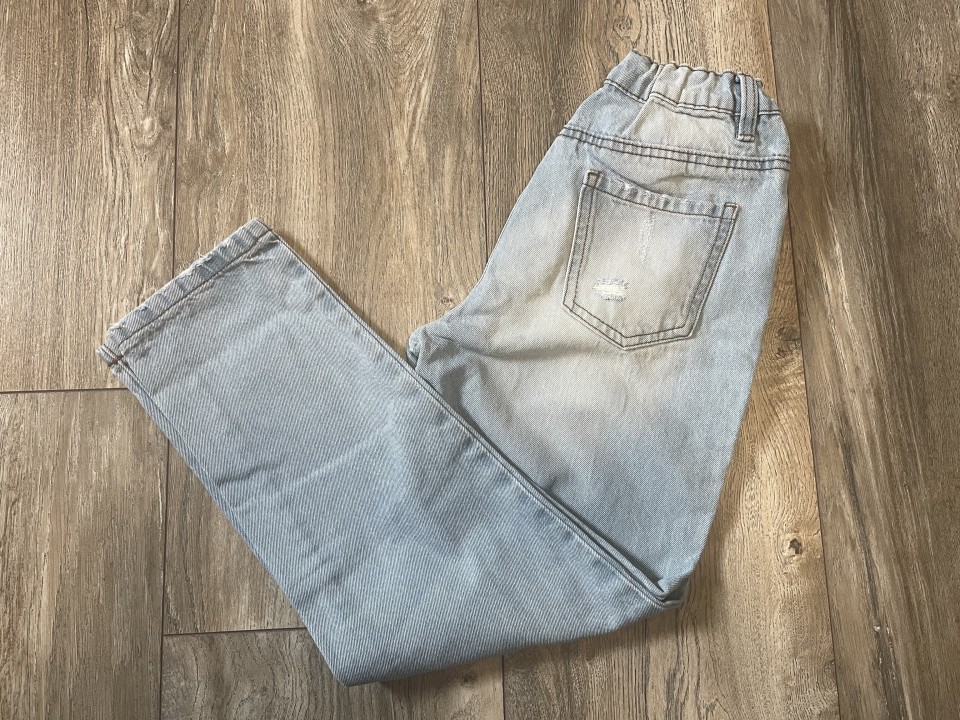 Jeans široke hlače vel.146-7,50 €