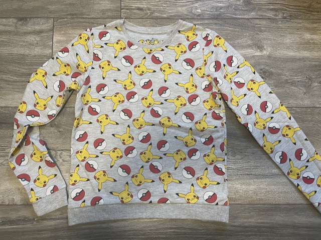 Pokemon pulover vel.146-152-5 €