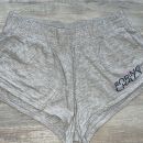 Kratke hlače vel.146-3 €