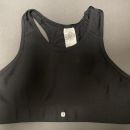 Športni top vel.140-7 €