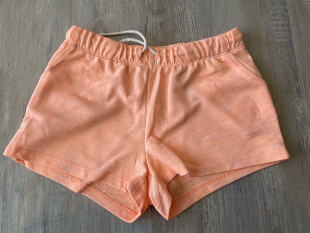 H&M kratke hlače vel.128-3 €