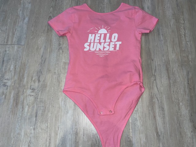 Bodi vel.152-5 €