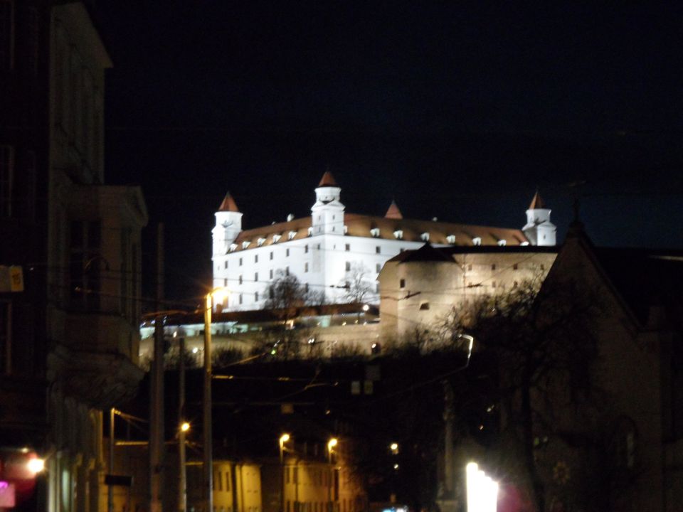 Budimpešta, Bratislava,10.-11.12.2011 - foto povečava