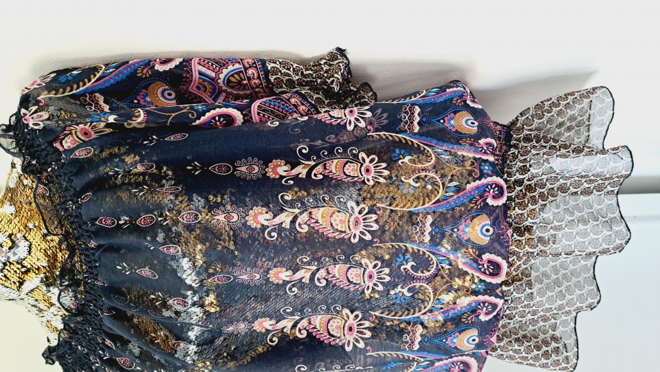 Tunika št M L XL 5 eur