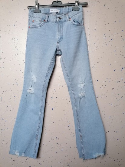 Zara  jeans 146-152 12€ - foto