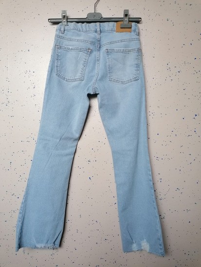 Zara  jeans 146-152 12€ - foto